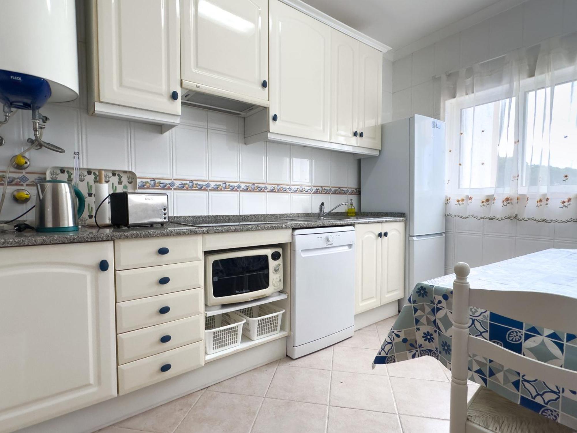 אלבופיירה Os Apartamentos A Ramos Na Praia Da Gale Estao Inserido Em Condominio Com Piscina, Fica Apenas A 350 Metros Da Praia Da Gale - Apartamentos Com Ar Condicionado Tanto Nos Quartos Como Na Sala, Smart Tv Com Prime Video E Cozinha Completa מראה חיצוני תמונה