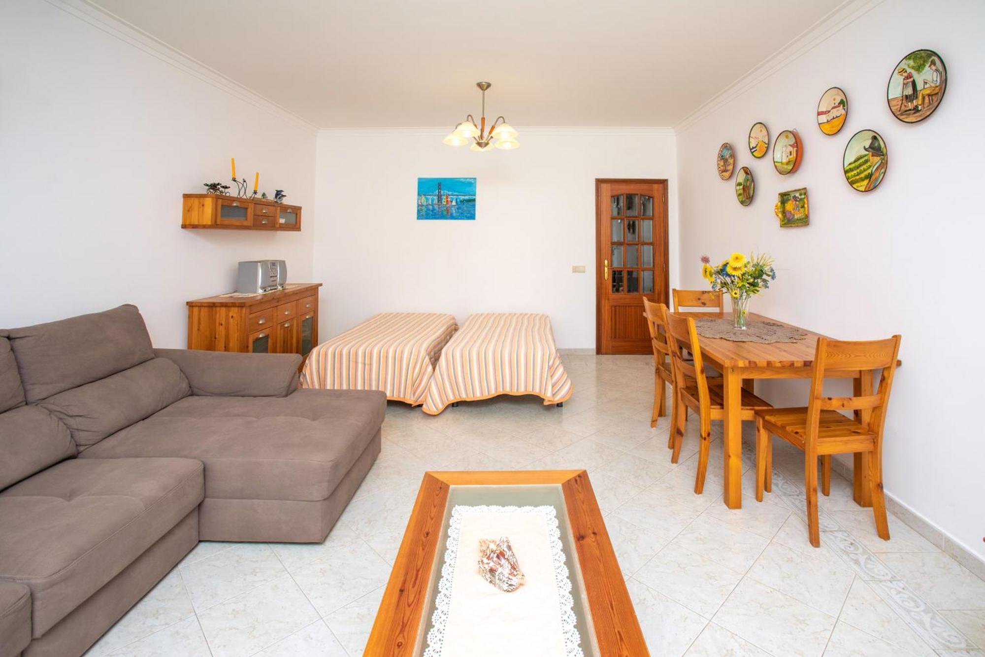אלבופיירה Os Apartamentos A Ramos Na Praia Da Gale Estao Inserido Em Condominio Com Piscina, Fica Apenas A 350 Metros Da Praia Da Gale - Apartamentos Com Ar Condicionado Tanto Nos Quartos Como Na Sala, Smart Tv Com Prime Video E Cozinha Completa מראה חיצוני תמונה