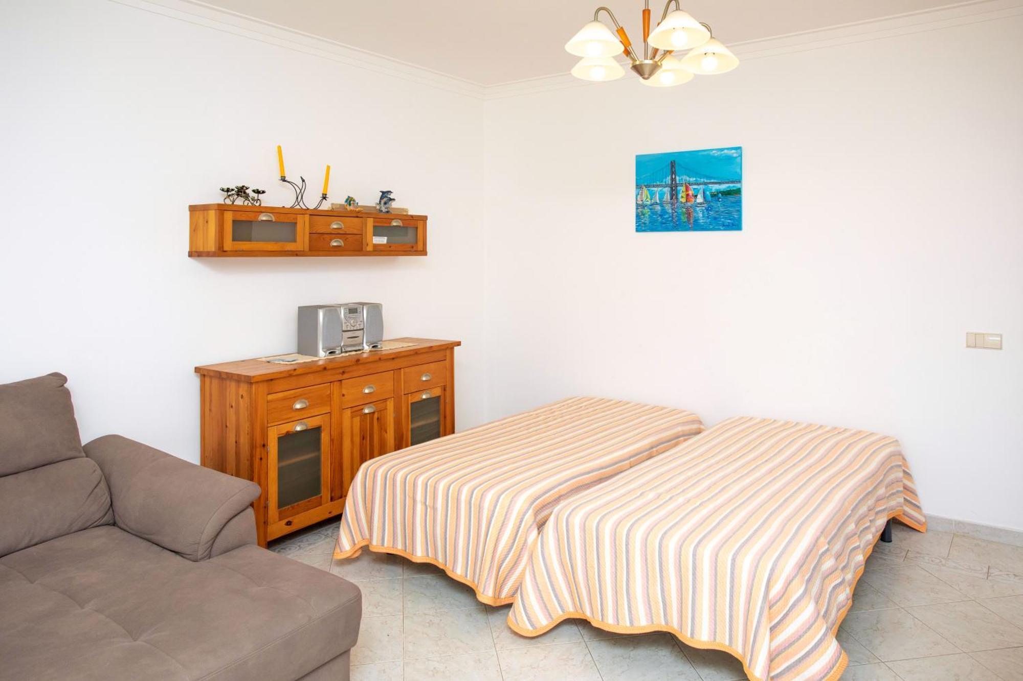 אלבופיירה Os Apartamentos A Ramos Na Praia Da Gale Estao Inserido Em Condominio Com Piscina, Fica Apenas A 350 Metros Da Praia Da Gale - Apartamentos Com Ar Condicionado Tanto Nos Quartos Como Na Sala, Smart Tv Com Prime Video E Cozinha Completa מראה חיצוני תמונה